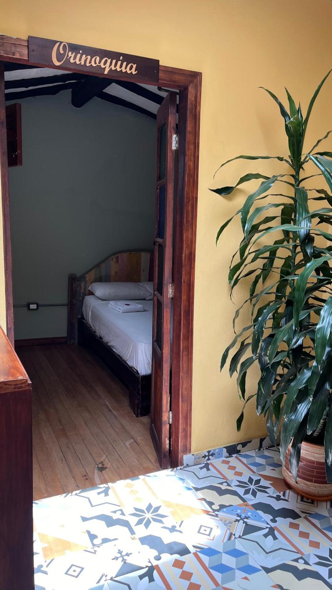 Hostal Casa Astromelia Bogota Exterior photo